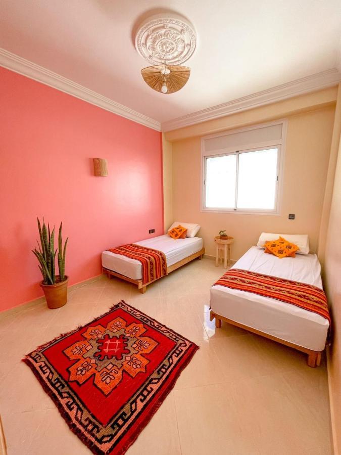 Monkey'S Guest House - Ocean View Rooms & Apartment With Rooftop Tamraght Exterior foto