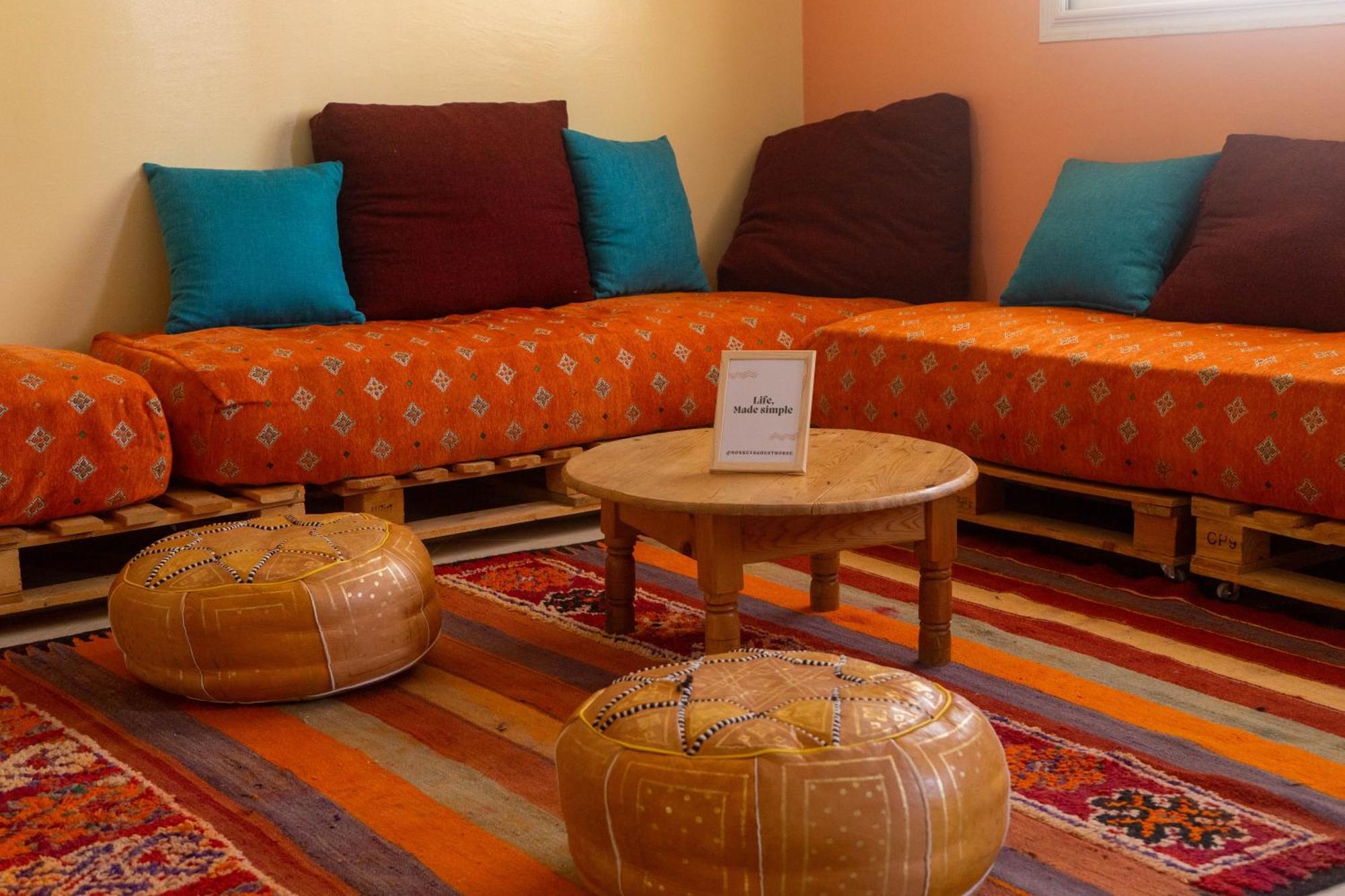 Monkey'S Guest House - Ocean View Rooms & Apartment With Rooftop Tamraght Exterior foto